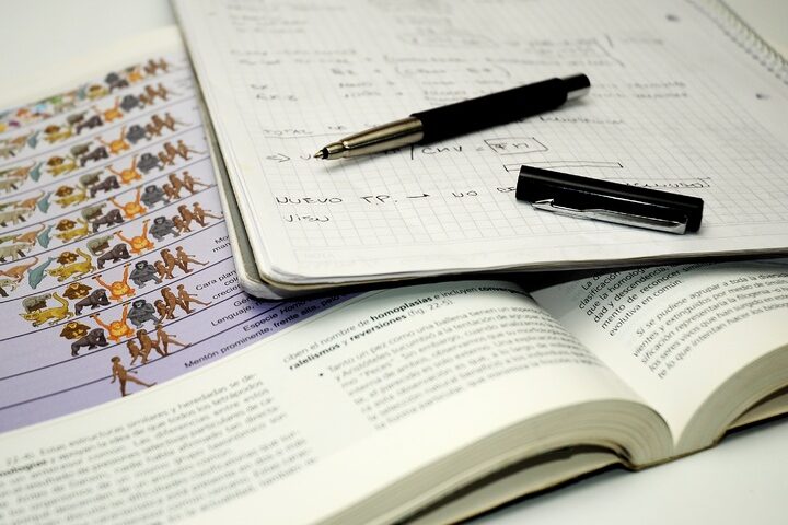 writing-biology-think-student-brand-study-885504-pxhere.com